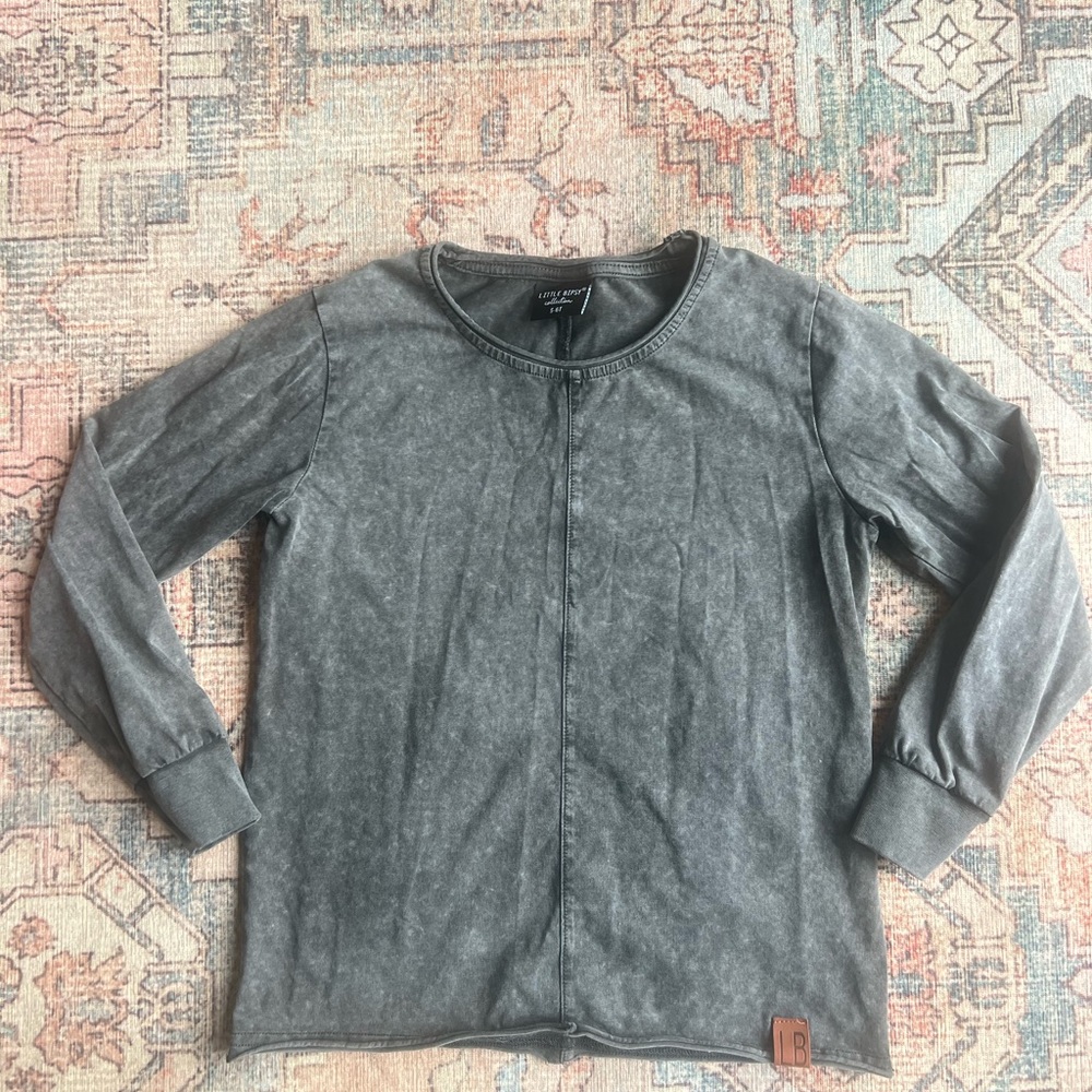 Little Bipsy Gray Long Sleeve Crew Top